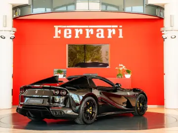 FERRARI 812 GTS Atelier Carbon-Exterior Racing-Sitze