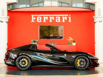 FERRARI 812 GTS Atelier Carbon-Exterior Racing-Sitze