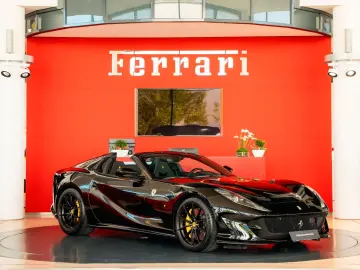 FERRARI 812 GTS Atelier Carbon-Exterior Racing-Sitze