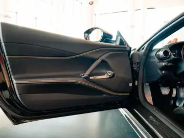 FERRARI 812 GTS Atelier Carbon-Exterior Racing-Sitze