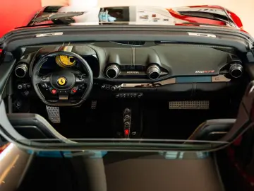 FERRARI 812 GTS Atelier Carbon-Exterior Racing-Sitze