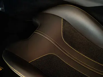 FERRARI 812 GTS Atelier Carbon-Exterior Racing-Sitze