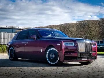 ROLLS ROYCE Phantom  PROVENANCE