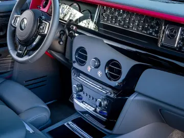 ROLLS ROYCE Phantom  PROVENANCE