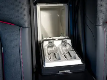 ROLLS ROYCE Phantom  PROVENANCE