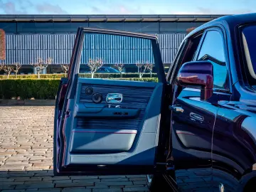 ROLLS ROYCE Phantom  PROVENANCE