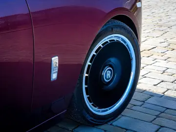 ROLLS ROYCE Phantom  PROVENANCE