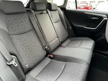 TOYOTA RAV 4 2.5 Hybrid CVT 4x4 Active Navi LED