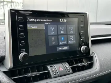 TOYOTA RAV 4 2.5 Hybrid CVT 4x4 Active Navi LED