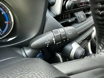 TOYOTA RAV 4 2.5 Hybrid CVT 4x4 Active Navi LED