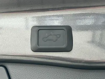 TOYOTA RAV 4 2.5 Hybrid CVT 4x4 Active Navi LED