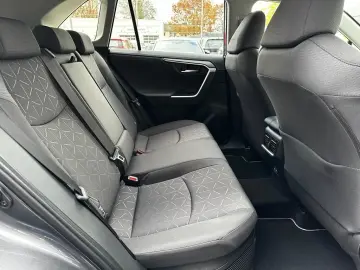 TOYOTA RAV 4 2.5 Hybrid CVT 4x4 Active Navi LED