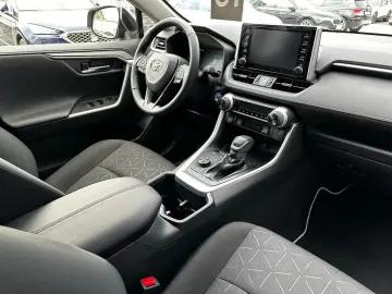 TOYOTA RAV 4 2.5 Hybrid CVT 4x4 Active Navi LED
