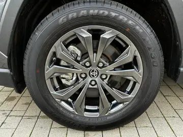 TOYOTA RAV 4 2.5 Hybrid CVT 4x4 Active Navi LED