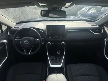 TOYOTA RAV 4 4x2 2.0