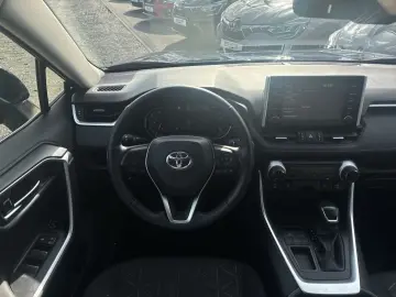 TOYOTA RAV 4 4x2 2.0