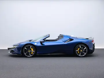 FERRARI SF90 Spider Assetto Fiorano  Ferrari Frankfurt