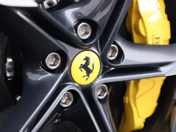 FERRARI SF90 Spider Assetto Fiorano  Ferrari Frankfurt
