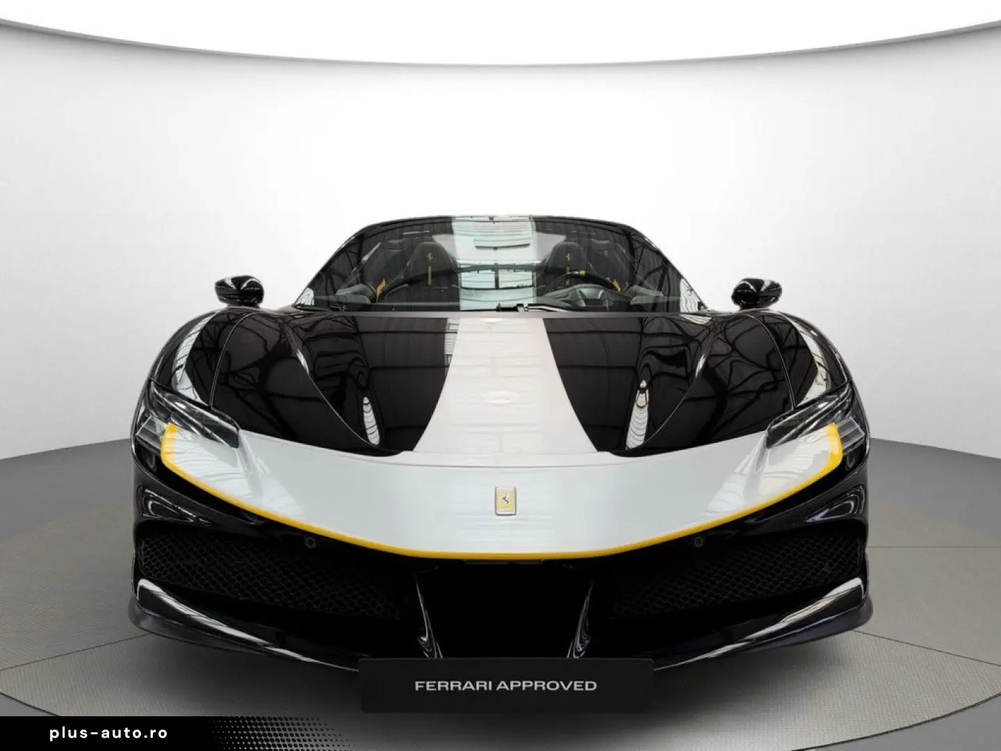 FERRARI SF90 Spider