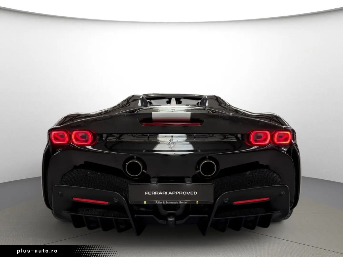 FERRARI SF90 Spider