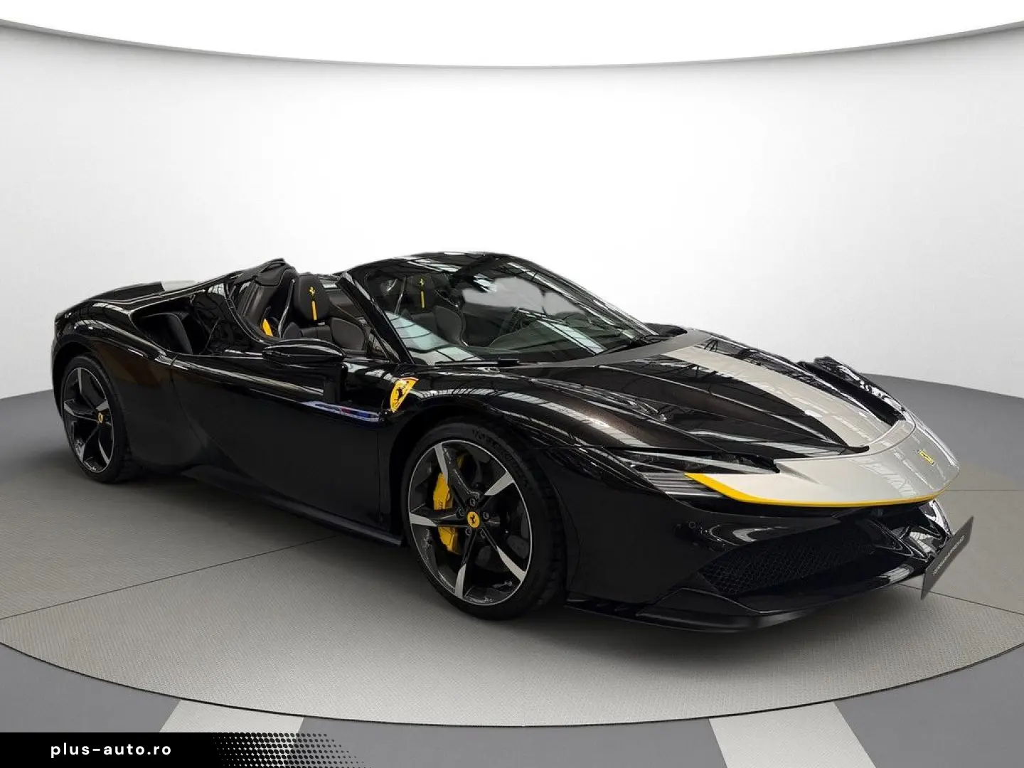 FERRARI SF90 Spider