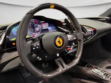 FERRARI SF90 Spider