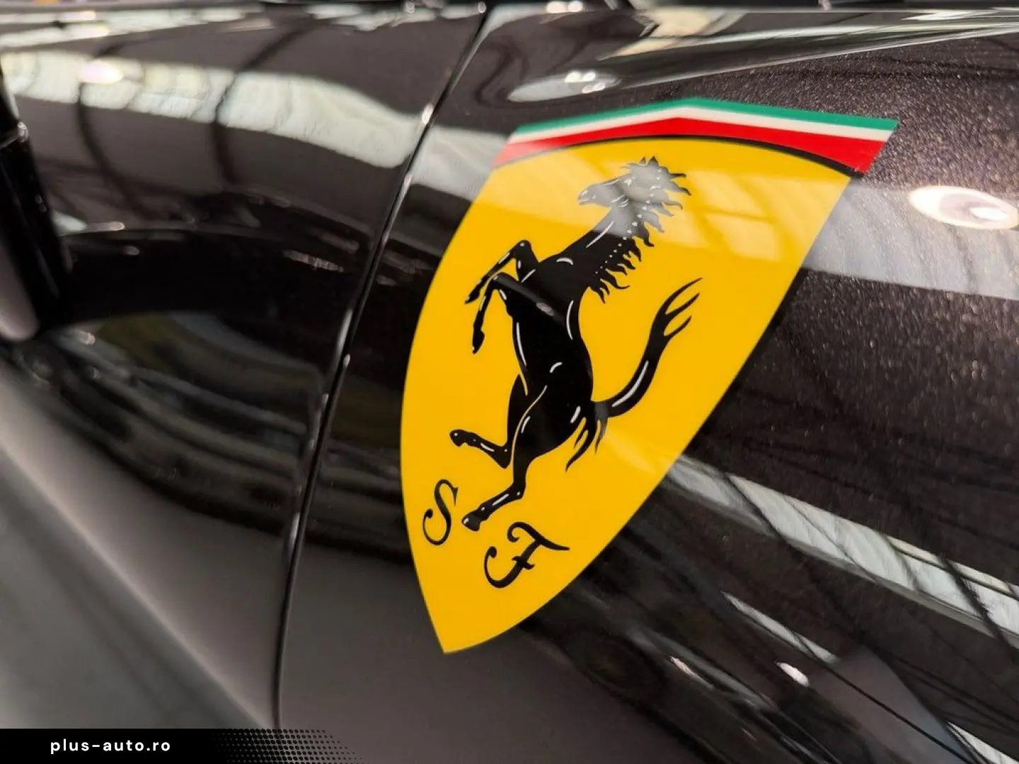 FERRARI SF90 Spider