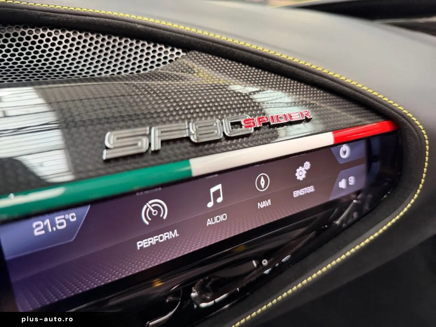 FERRARI SF90 Spider