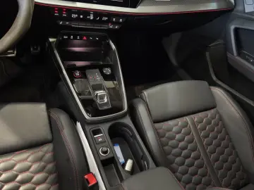 Audi RS 3 2.5 TFSI quattro Matrix