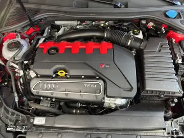 Audi RS 3 2.5 TFSI quattro Matrix