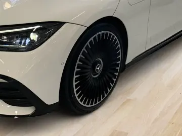 Mercedes-Benz EQE AMG EQE 43 4M NIGHT MEMO HUD