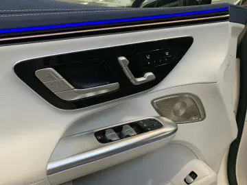 Mercedes-Benz EQE AMG EQE 43 4M NIGHT MEMO HUD