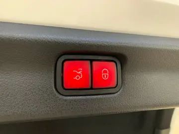 Mercedes-Benz EQE AMG EQE 43 4M NIGHT MEMO HUD