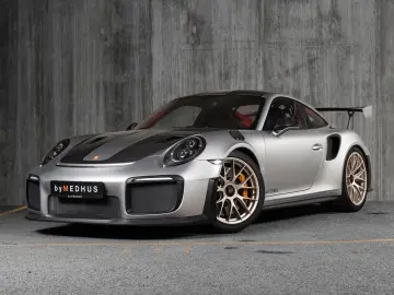 PORSCHE 911 GT2 RS Weissach pakke