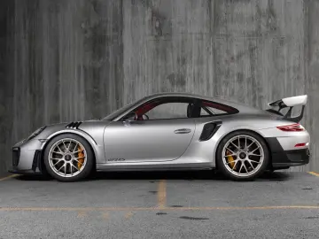PORSCHE 911 GT2 RS Weissach pakke
