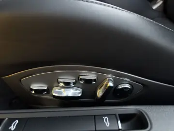PORSCHE Boxster (718) GTS 4.0   LED inkl. PDLS   BOSE