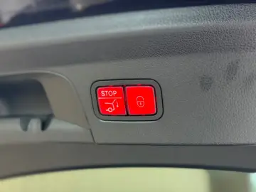 Mercedes-Benz GLE 63 AMG 4Matic  Coupe SportAGA HuD