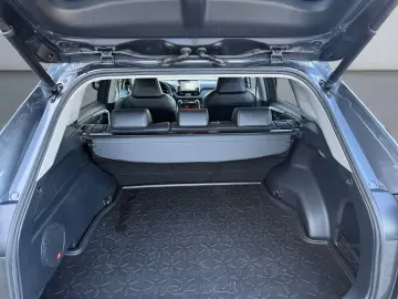 TOYOTA RAV 4 2.5 4x2 Hybrid Lounge
