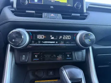 TOYOTA RAV 4 2.5 4x2 Hybrid Lounge