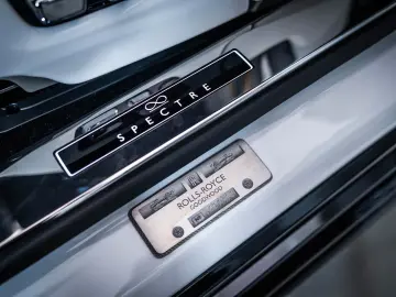 ROLLS ROYCE Black Badge Spectre PPF  Starlight  Bespoke