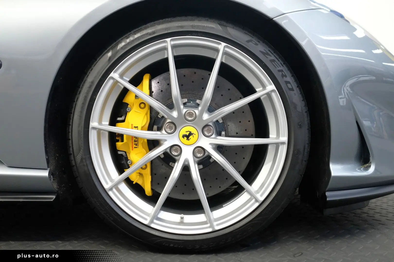 FERRARI 812 GTS CARBON LIFT JBL SURROUND VIEW ALCANTARA