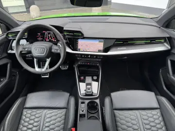 Audi RS3 2.5 TFSI quattro Pano ACC RFK Matrix LED B&O