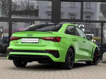 Audi RS3 2.5 TFSI quattro Pano ACC RFK Matrix LED B&O