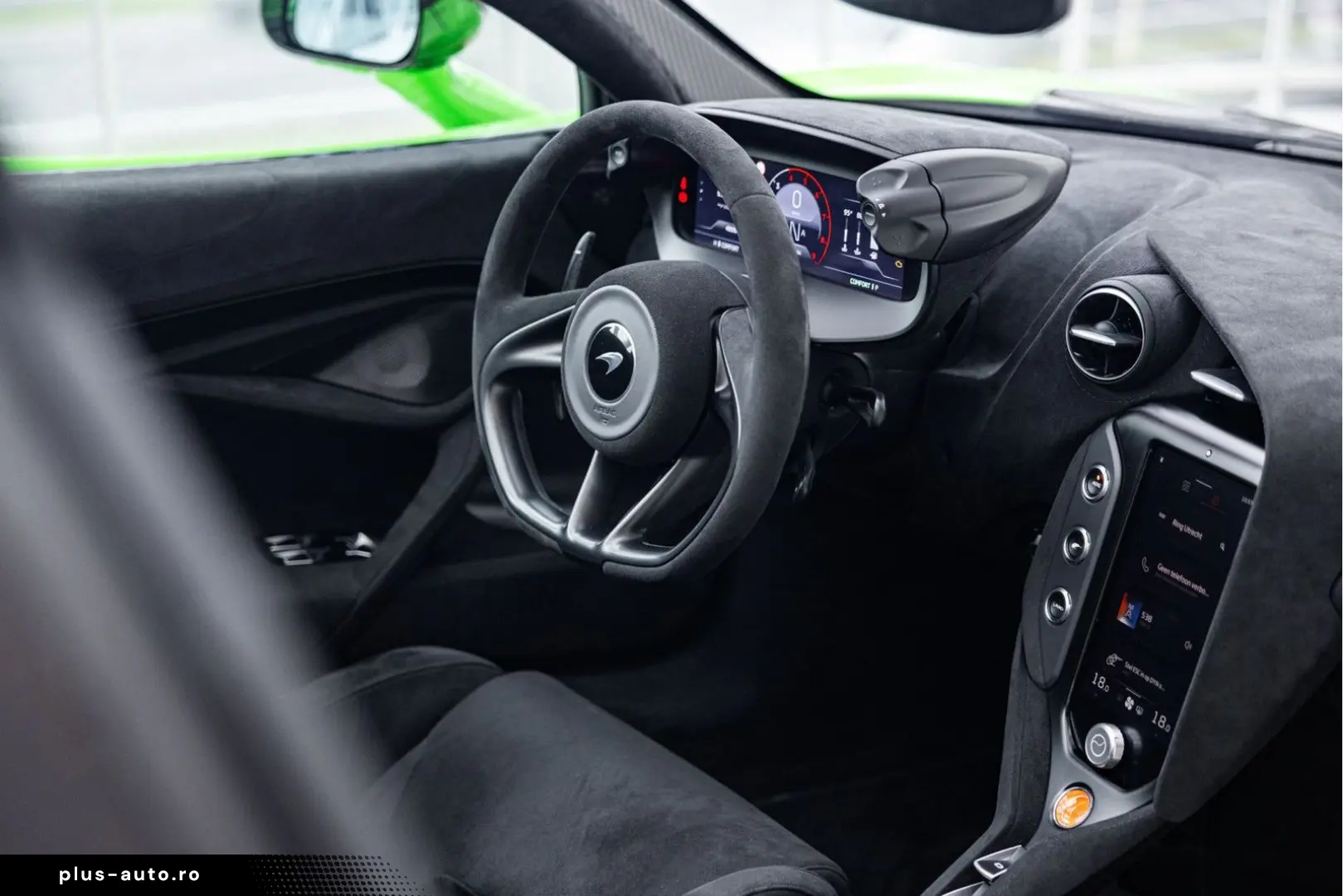 MCLAREN 750S Spider 4.0 V8   Mantis Green   Carbon Bonne