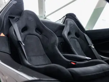 MCLAREN 750S Spider 4.0 V8   Mantis Green   Carbon Bonne