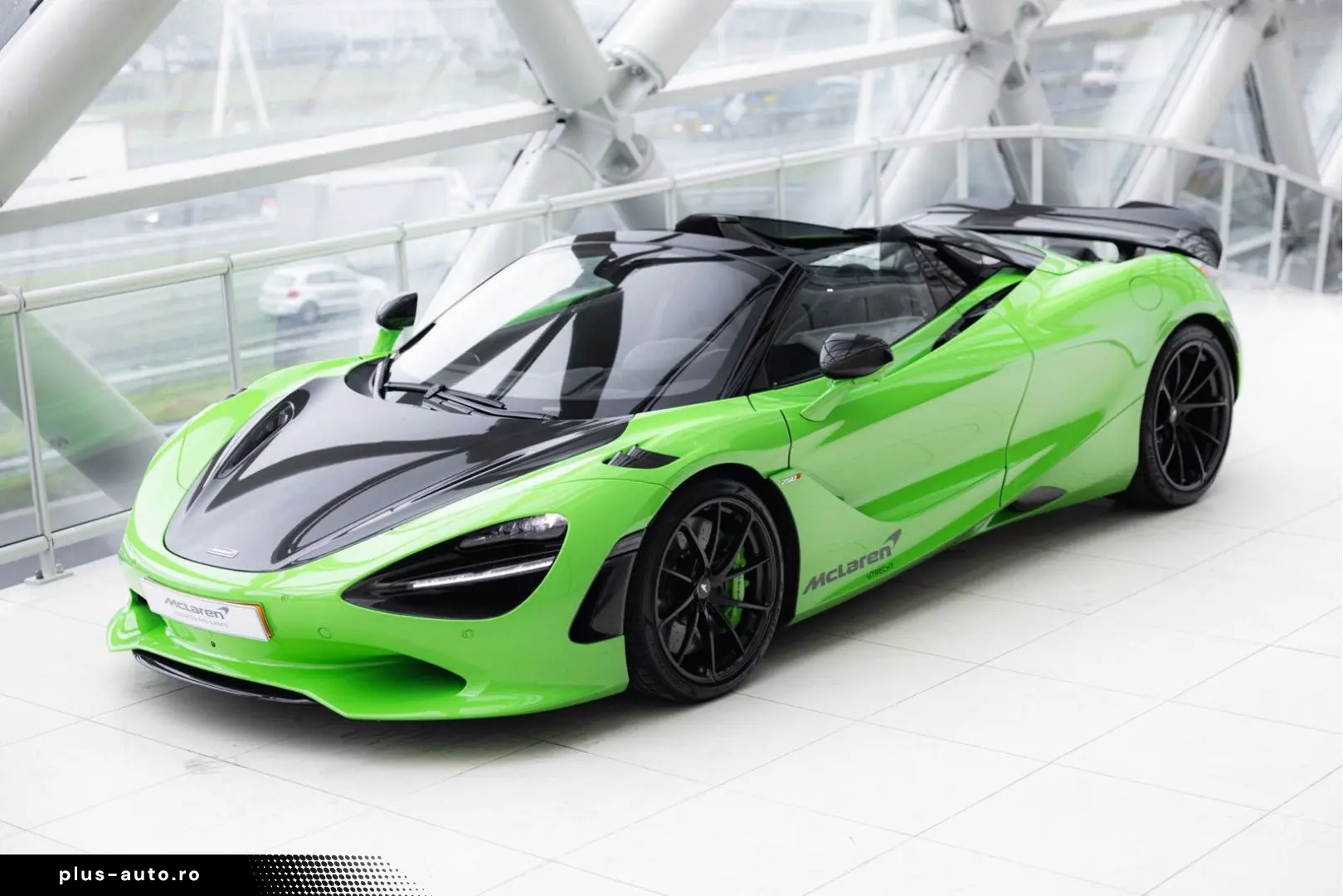 MCLAREN 750S Spider 4.0 V8   Mantis Green   Carbon Bonne