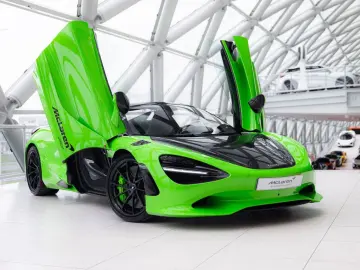 MCLAREN 750S Spider 4.0 V8   Mantis Green   Carbon Bonne