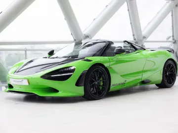 MCLAREN 750S Spider 4.0 V8   Mantis Green   Carbon Bonne