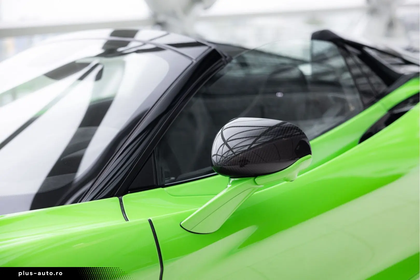 MCLAREN 750S Spider 4.0 V8   Mantis Green   Carbon Bonne