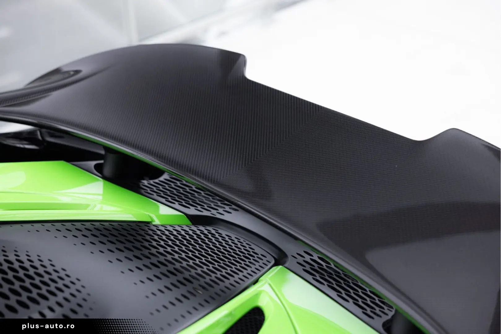 MCLAREN 750S Spider 4.0 V8   Mantis Green   Carbon Bonne